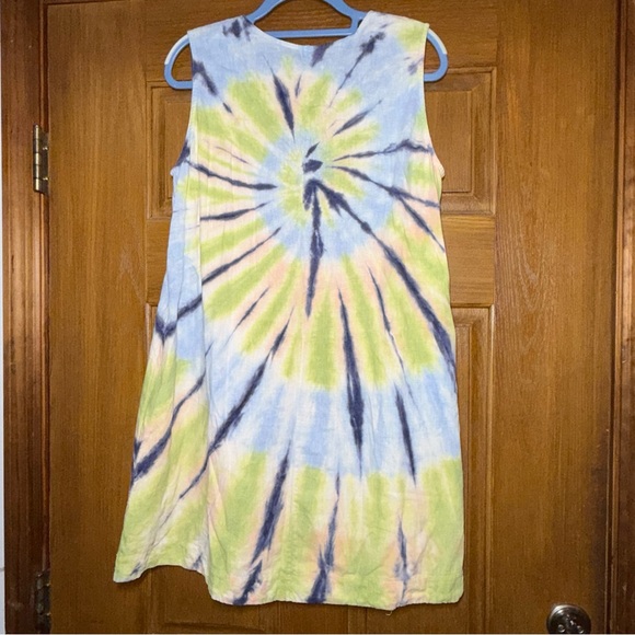 Tie-Dye Sleeveless Dress - Picture 2 of 6